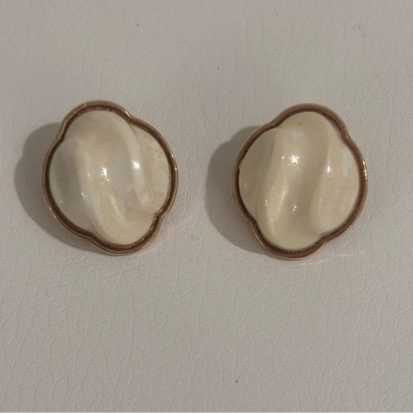 Trifari vintage very early clip on earrings - Picture 2 of 7